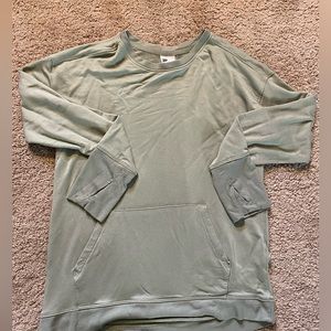 All in motion sweatshirt size L10-12